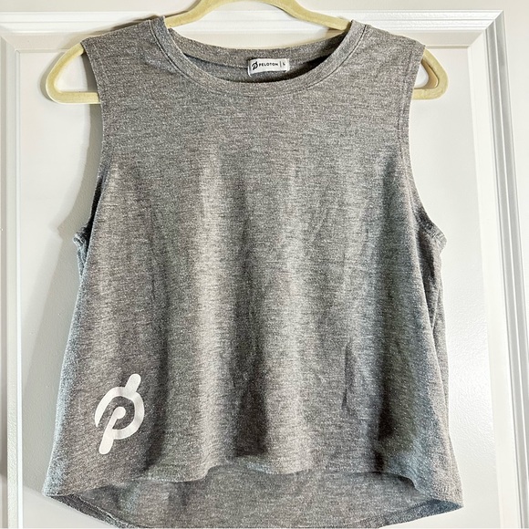 Peloton Gray Metallic Logo Tank Top Sleeveless Shirt Size L workout Althetic - Picture 1 of 11
